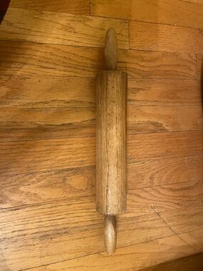 Traditional Wooden Rolling Pin - Brown